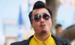 村长霸道爆料视频播放,揭秘视频背后的惊人真相