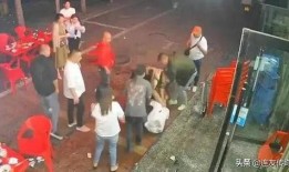 唐山打人在小巷视频爆料,小巷监控视频揭露暴力冲突瞬间