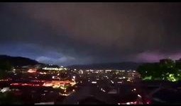 西安雨天爆料视频播放,街头实时画面曝光！