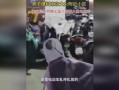 南京最新爆料小伙,小伙勇斗歹徒，英勇事迹传遍大街小巷